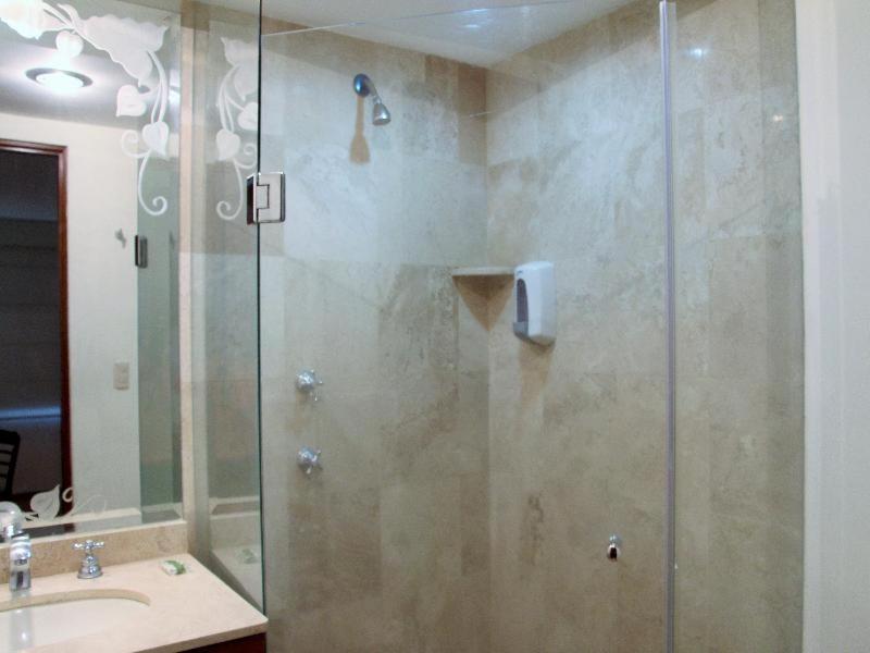Residence L' Heritage Hipolito Taine By Bluebay Mexico City Room photo